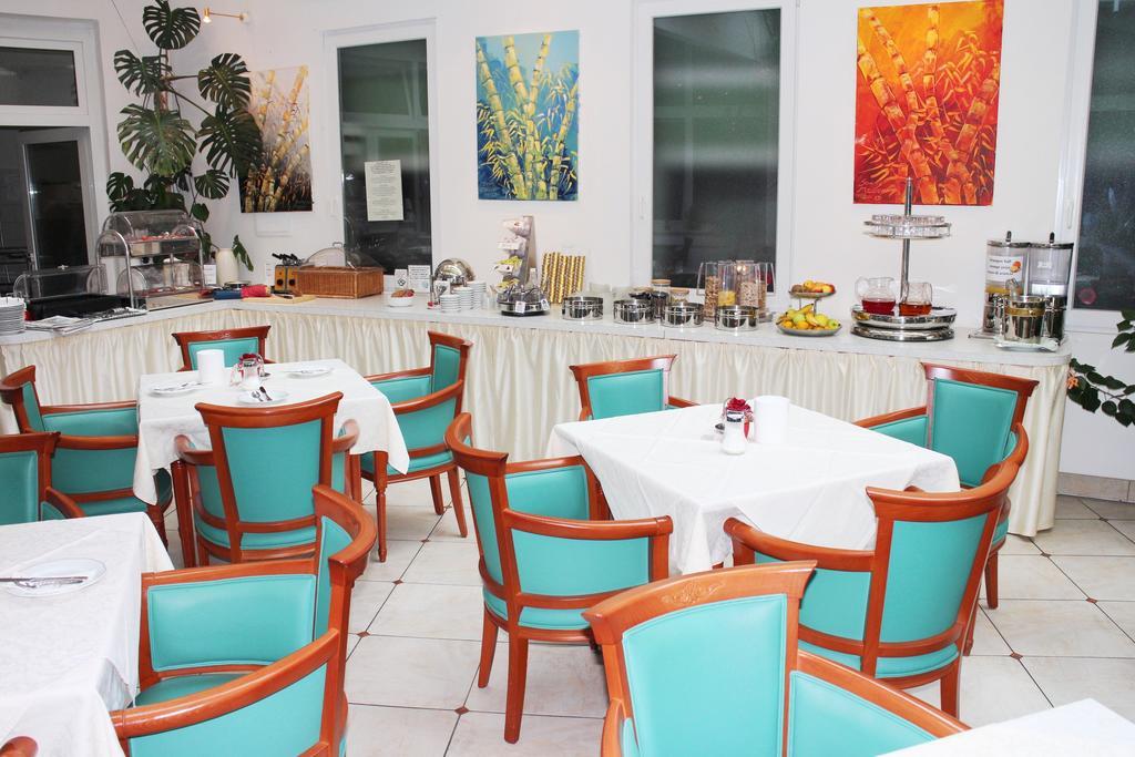וילאך Altstadt Hotel Mosser מראה חיצוני תמונה