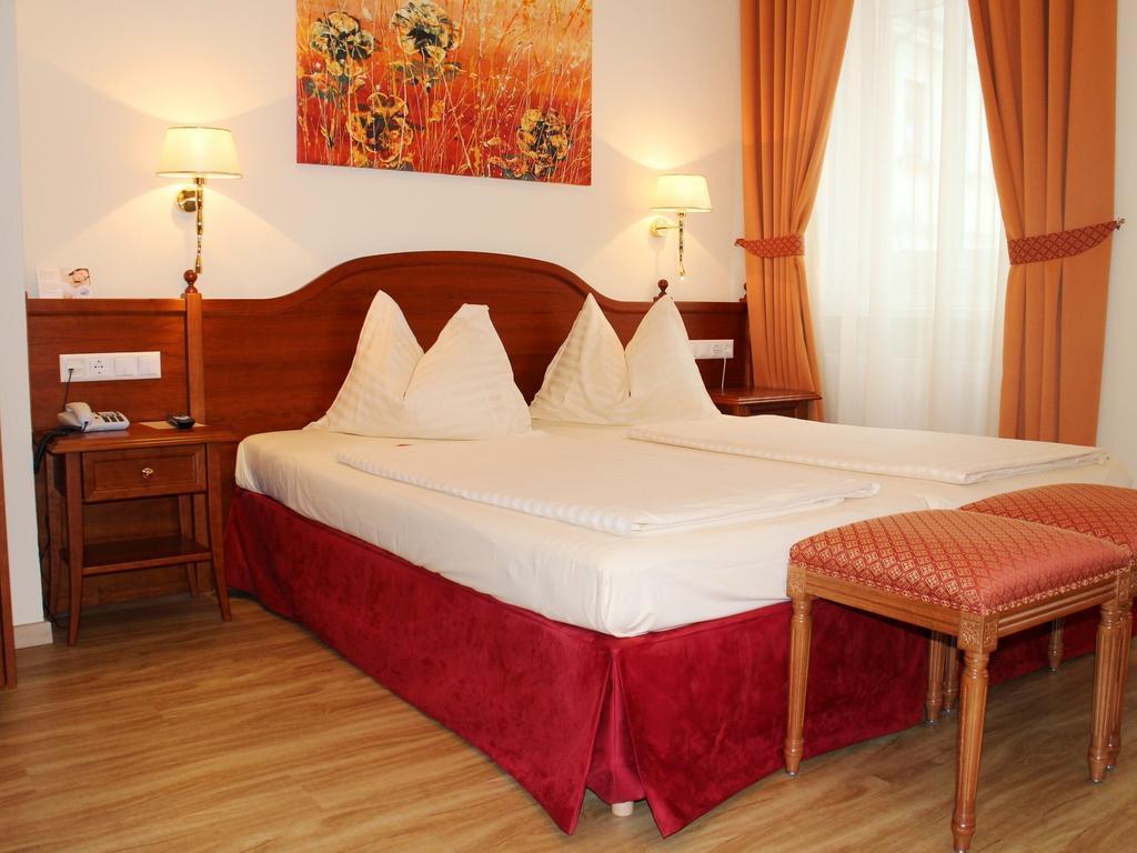 וילאך Altstadt Hotel Mosser מראה חיצוני תמונה