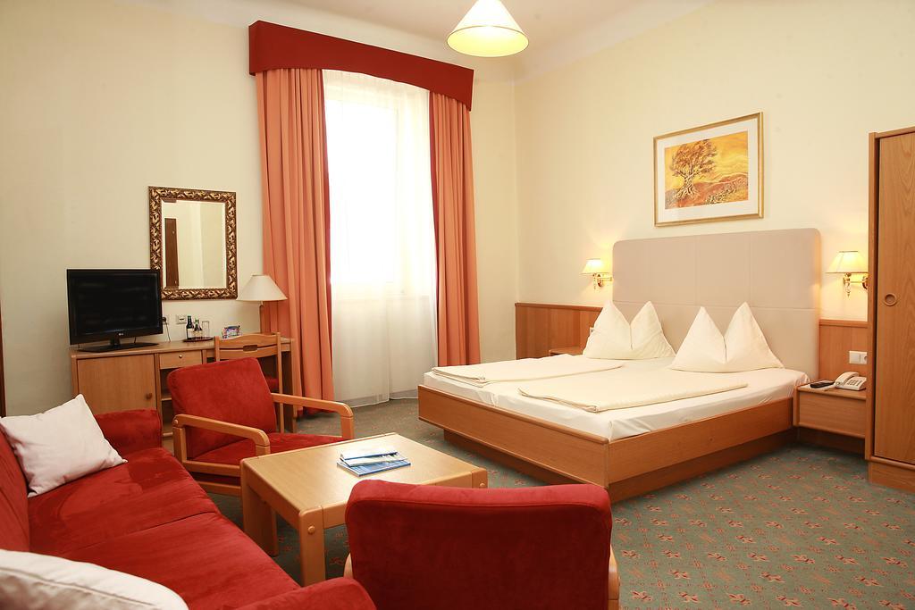 וילאך Altstadt Hotel Mosser חדר תמונה
