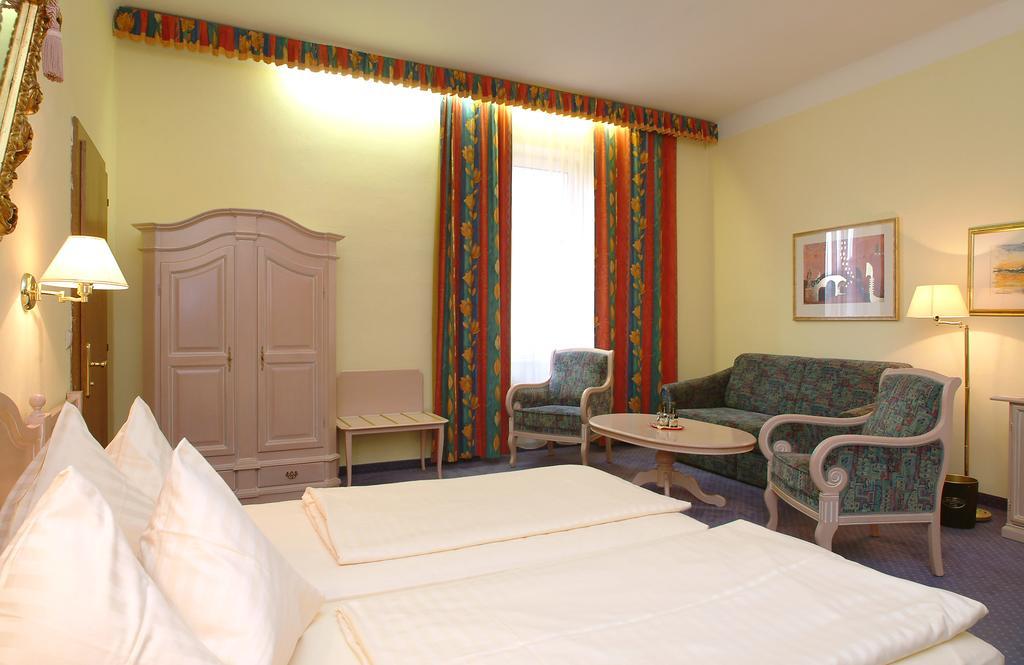 וילאך Altstadt Hotel Mosser מראה חיצוני תמונה