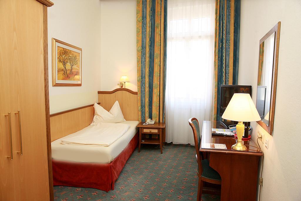 וילאך Altstadt Hotel Mosser מראה חיצוני תמונה